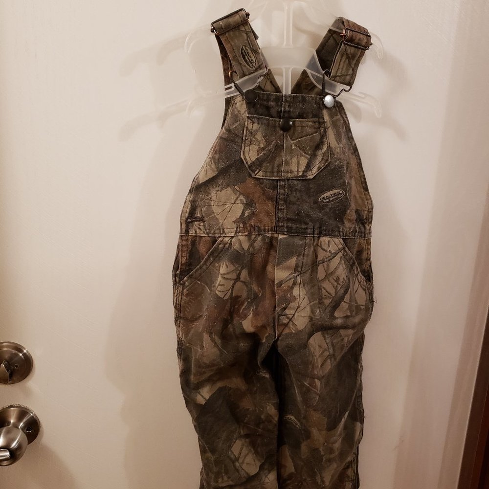 ❤Round House Realtree Camo overalls boys